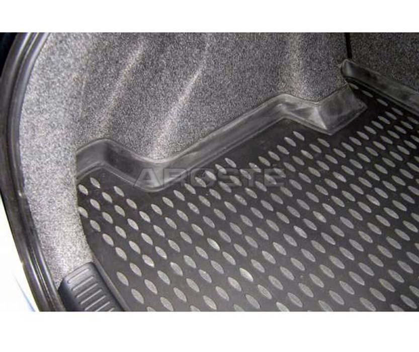 Резиновый коврик в багажник TOYOTA Corolla hb 2002-2007 /N39011 blk
